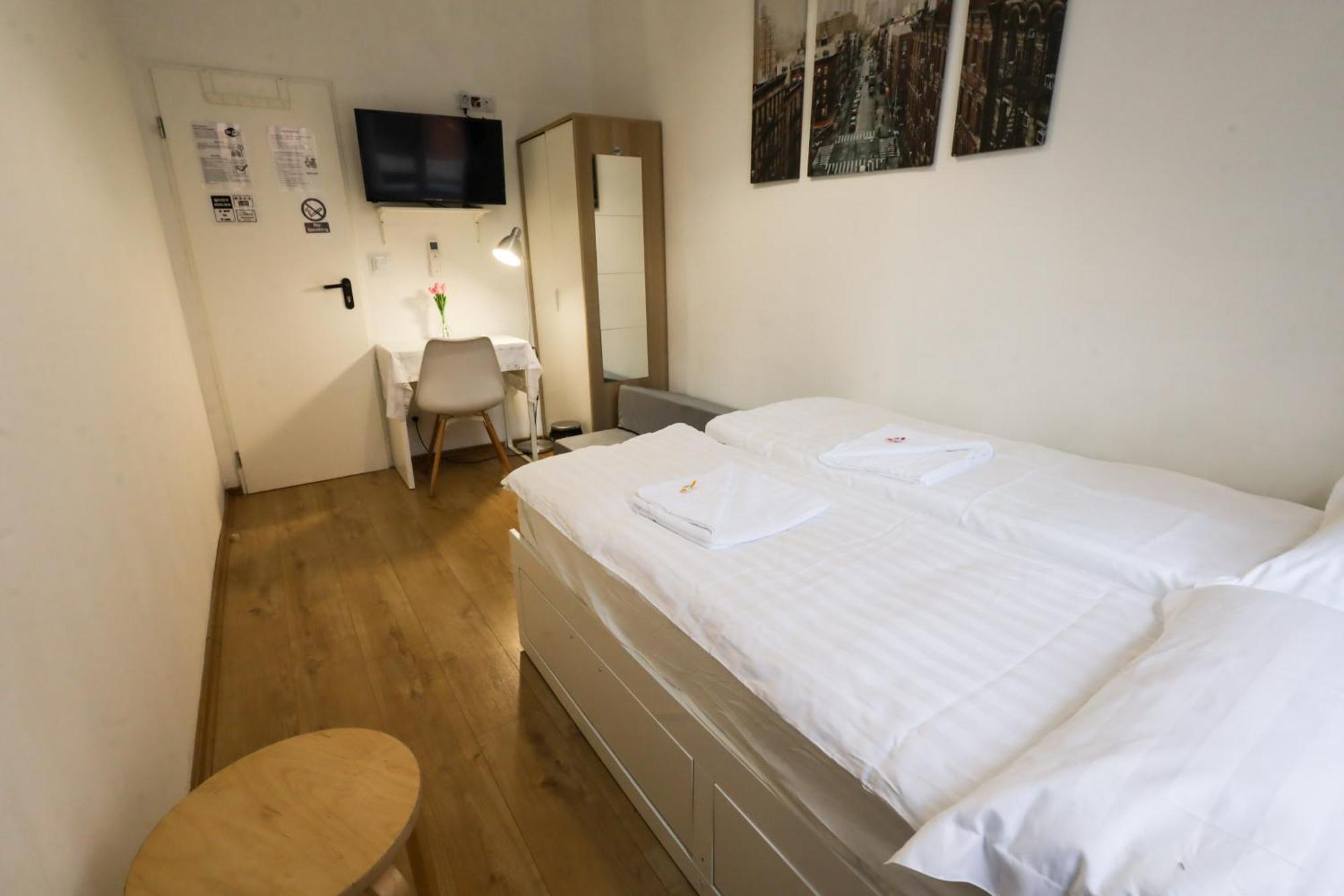 Budapest Pest-Port Apartment 4 Rooms For 16 Person ภายนอก รูปภาพ